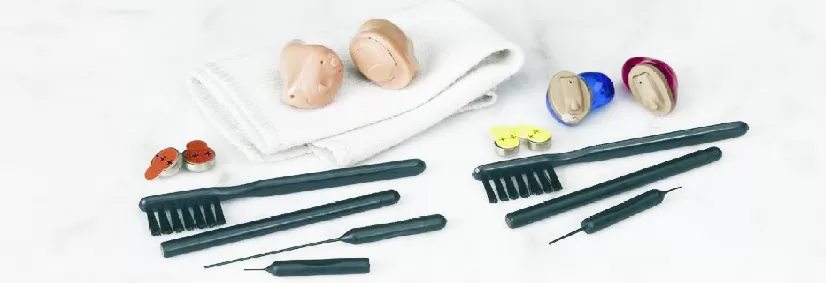 Чистка слухового аппарата