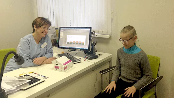 Детский слуховой аппарат Oticon Hit Pro Power для Валерии в Центре хорошего слуха